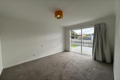 Photo of property in 5 Karaka Street, Castlecliff, Whanganui, 4501