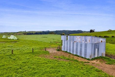 Photo of property in 19 Roddy Road, Everett Park, New Plymouth, 4373