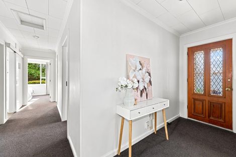 Photo of property in 5 Mappleton Avenue, Burnside, Christchurch, 8053