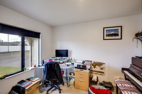 Photo of property in 5 Scott Place, Havelock North, 4130