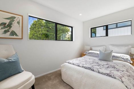 Photo of property in 70c Bond Crescent, Forrest Hill, Auckland, 0620