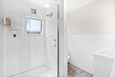 Photo of property in 21 Pyle Road East, One Tree Point, Whangarei, 0171