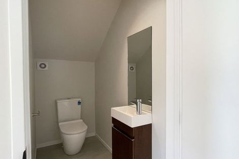 Photo of property in 3c Kaniere Place, Half Moon Bay, Auckland, 2012