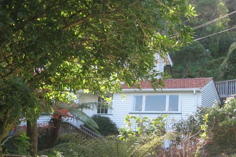 Photo of property in 19 Kotari Road, Days Bay, Lower Hutt, 5013