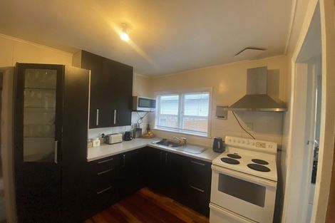 Photo of property in 1a Wood Street, Takaro, Palmerston North, 4410