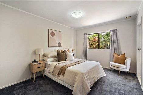 Photo of property in 2/14 Charles Street, Hauraki, Auckland, 0622