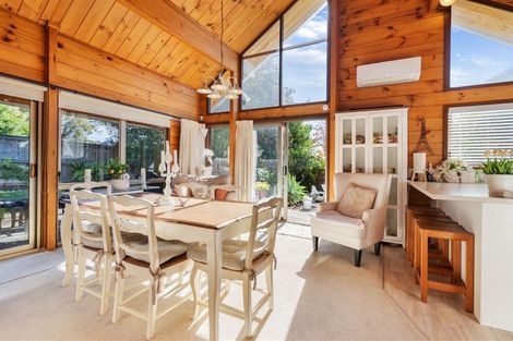 Photo of property in 13 Kyeemagh Street, Botany Downs, Auckland, 2010