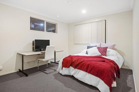 Photo of property in 55 Mt Lebanon Crescent, The Gardens, Auckland, 2105