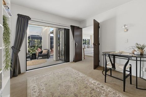 Photo of property in 317b Devonport Road, Tauranga, 3110