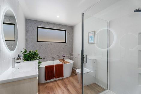 Photo of property in Northlake, 10 Riverslea Road, Wanaka, 9305