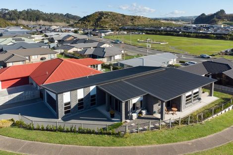 Photo of property in 4 Rochfort Crescent, Pyes Pa, Tauranga, 3112