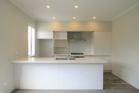 Photo of property in 21 Wai Place, One Tree Point, 0118