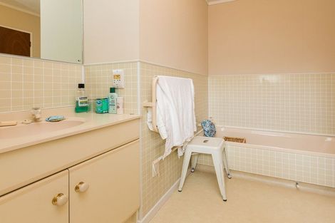 Photo of property in 26 Silicon Way, Fitzherbert, Palmerston North, 4410