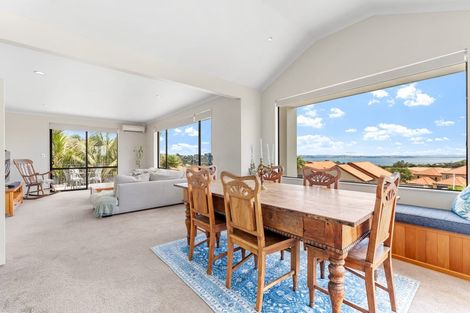 Photo of property in 107 Alec Craig Way, Gulf Harbour, Whangaparaoa, 0930