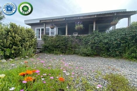 Photo of property in 34 Bluegum Road, Paraparaumu Beach, Paraparaumu, 5032