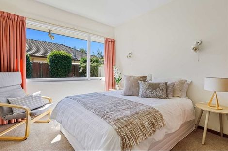 Photo of property in 2/208 Waimairi Road, Ilam, Christchurch, 8041