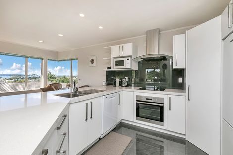 Photo of property in 12 Marlin Street, West Harbour, Auckland, 0618