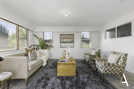 Photo of property in 80 La Trobe Street, Pakuranga Heights, Auckland, 2010