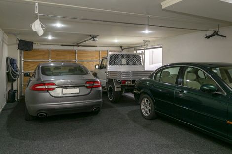 Photo of property in 382 Lake Terrace, Two Mile Bay, Taupo, 3330