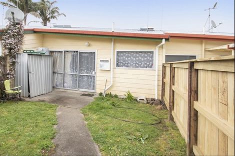 Photo of property in 280 Shakespeare Street, Leamington, Cambridge, 3432