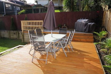 Photo of property in 2/29 Beaudine Avenue, Glenfield, Auckland, 0629