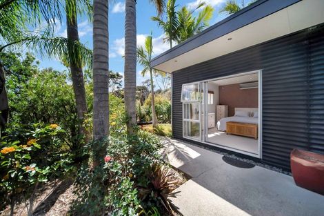 Photo of property in 269 Kaipara Road, Papakura, 2582