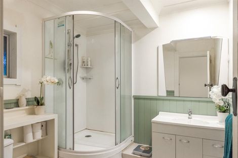 Photo of property in 370 Rimmer Road, Helensville, 0875