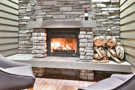 Photo of property in 2 Andre Rise, Stanmore Bay, Whangaparaoa, 0932