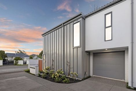 Photo of property in 1/100 Innes Road, St Albans, 8052
