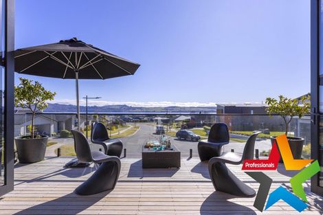 Photo of property in 10 Tuhua Close, Wharewaka, Taupo, 3330