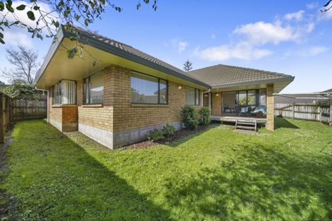 Photo of property in 22 Limerick Place, Dannemora, Auckland, 2016