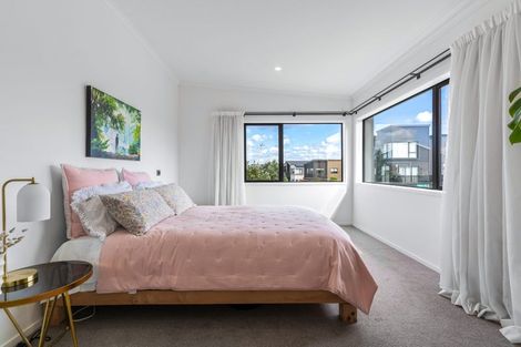 Photo of property in 37 Wallace Road, Hobsonville, Auckland, 0616