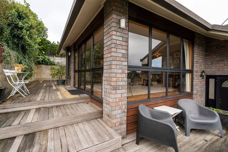 Photo of property in 155a Lake Crescent, Hamilton Lake, Hamilton, 3204