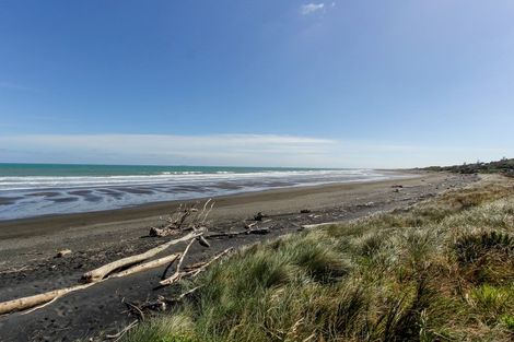 Photo of property in 6 Nobs Line, Strandon, New Plymouth, 4312