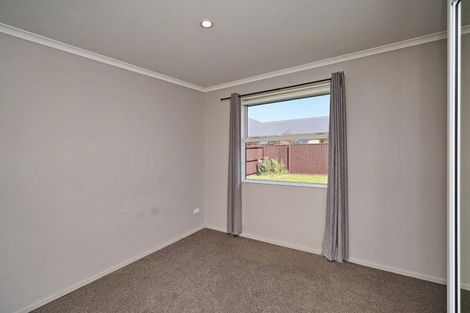 Photo of property in 19 Brockelbank Drive, Kaiapoi, 7630
