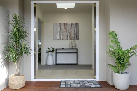 Photo of property in 29 Harvey Street, Waipahihi, Taupo, 3330