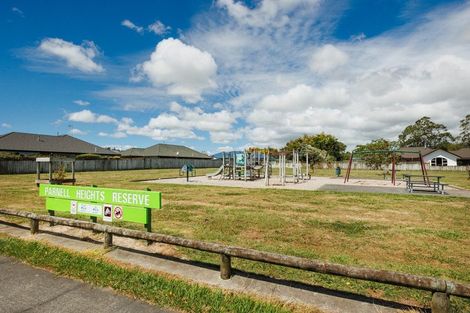 Photo of property in 30 Parnell Heights Drive, Kelvin Grove, Palmerston North, 4414