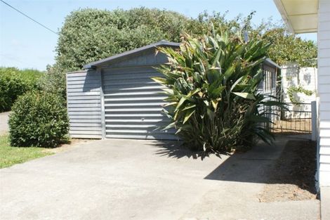 Photo of property in 9 Iti Street, Otaki, 5512