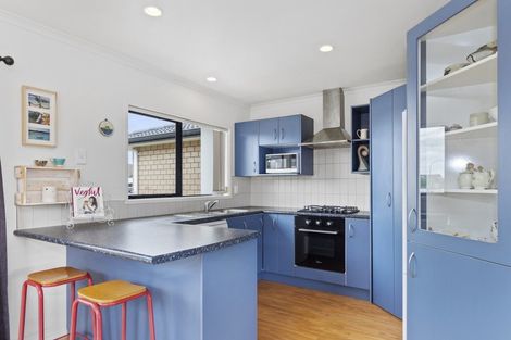 Photo of property in 24 Sarah Place, Papamoa Beach, Papamoa, 3118