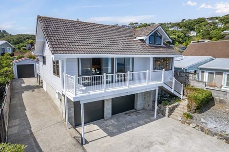 Photo of property in 47 Moana Road, Plimmerton, Porirua, 5026