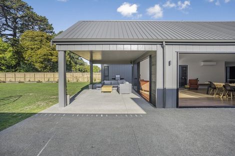 Photo of property in 30 Orchard Road, Greytown, 5712