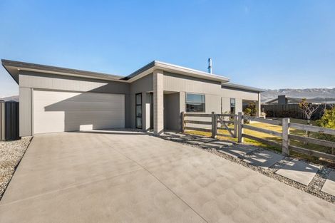 Photo of property in 1 Smitham Drive, Cromwell, 9310