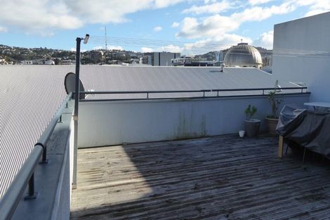 Photo of property in 10/88 Brougham Street, Mount Victoria, Wellington, 6011
