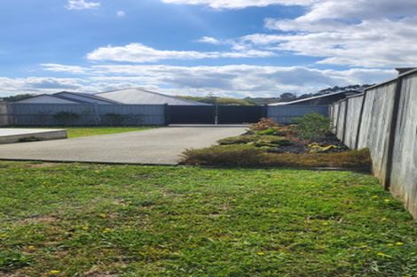 Photo of property in 4 Pukemarino Road, Waimauku, 0812