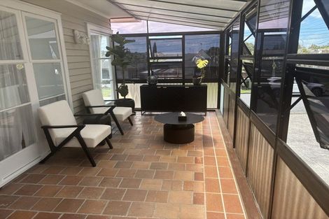 Photo of property in 119 Shakespeare Road, Milford, Auckland, 0620