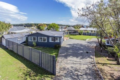 Photo of property in 16 Penfold Square, Leithfield, 7481