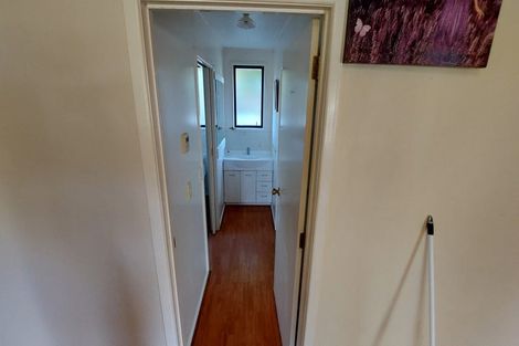 Photo of property in 27 Mary Huse Grove, Manor Park, Lower Hutt, 5019