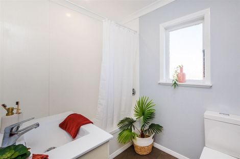 Photo of property in 16 Derby Street, Feilding, 4702