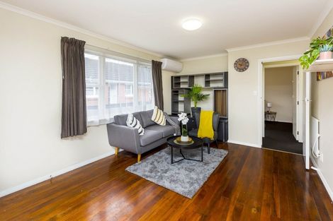 Photo of property in 3/29 Hillside Drive, Maoribank, Upper Hutt, 5018