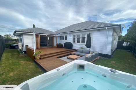 Photo of property in 15 Bernard Street, Avenues, Whangarei, 0110